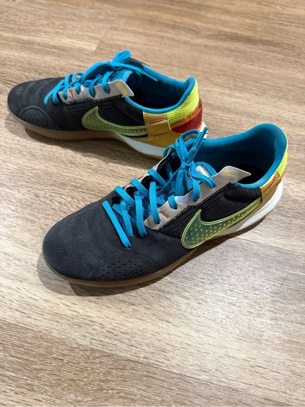 Nike Streetgato Indoor Soccer Shoes size 8.5